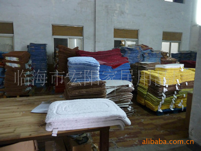廠家直銷 外貿(mào)品質(zhì)50*80cm+50*50cm兩件套浴室地墊，臨海市宏陽(yáng)家居用品廠